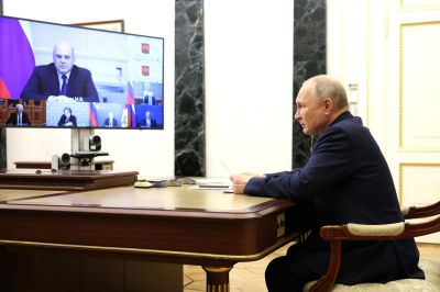 Путин поручил продолжить модернизацию первичного звена здравоохранения