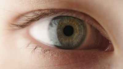 FDA одобрило первую безоперационную терапию для лечения кератоконуса