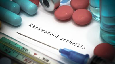 Тоцилизумаб обеспечил более выраженное снижение активности ревматоидного артрита