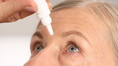 В США одобрены первые капли от возрастной дальнозоркости с двумя активными компонентами