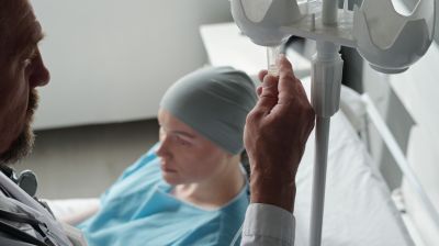 Раскрыта стоимость годового курса противоопухолевой мРНК-вакцины