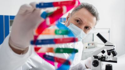 Насколько глубоко онкологу следует погружаться в генетику