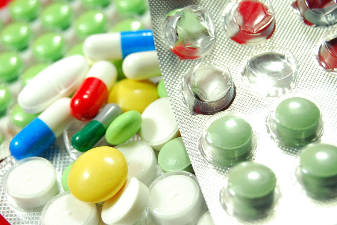 Лекарства стоковое фото. Антибиотики и витамины. Ролики о лекарства. Препараты продлевающие жизнь в доказательной медицине.