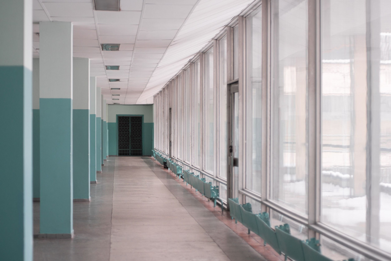 Бывший мэр Ижевска потребовал от больницы вернуть подаренные окна и потолки