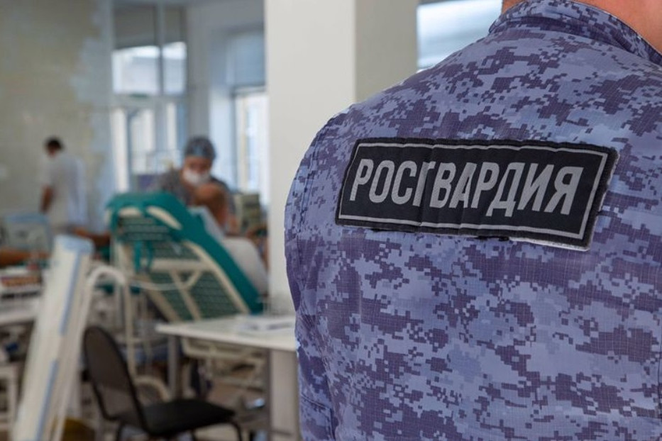 В Челябинске задержали пациента за попытку нападения на врача
