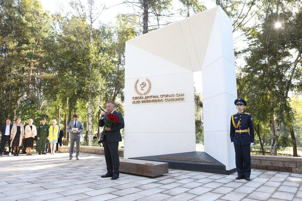 В Иркутской области учредили День памяти погибших в борьбе с COVID-19 медработников