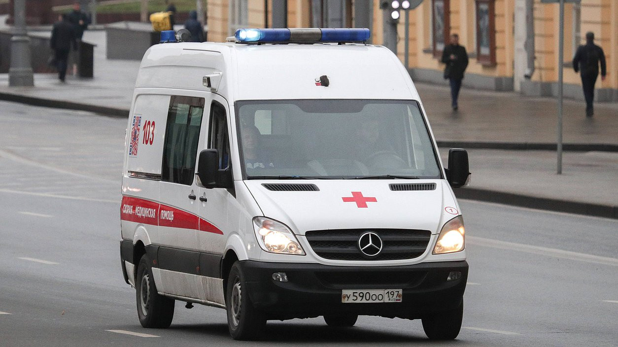 Новосибирский Минздрав начал проверку по поводу снижения зарплат сотрудников скорой помощи