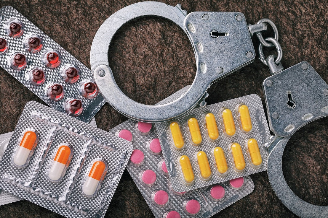 Главврача онкодиспансера в Ингушетии обвинили в закупке контрафактных лекарств на 10 млн рублей